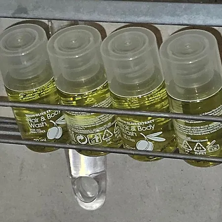 アパート Colour House